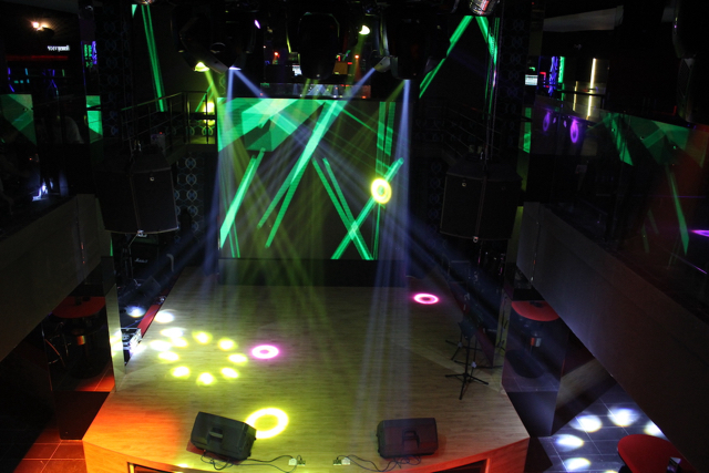 Bar's/Clubs/Pubs